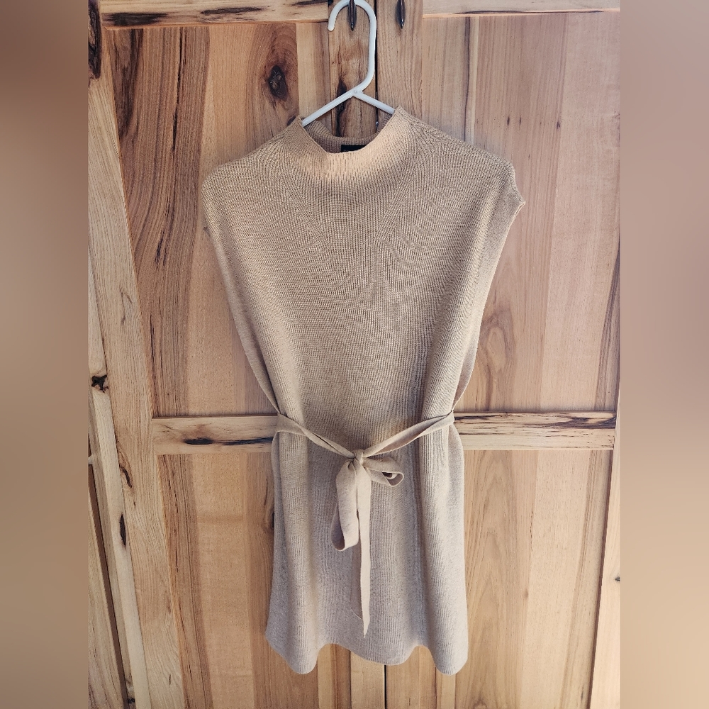 Women's Open Sided Sweater Size Medium